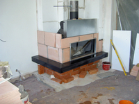 Anbringen der großformatigen Sitzbankkeramik, Aufmauern der&hellip;