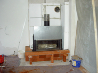 Das tragfähige Gerüst der späteren Sitzbank besteht aus Ziegelplatten&hellip;